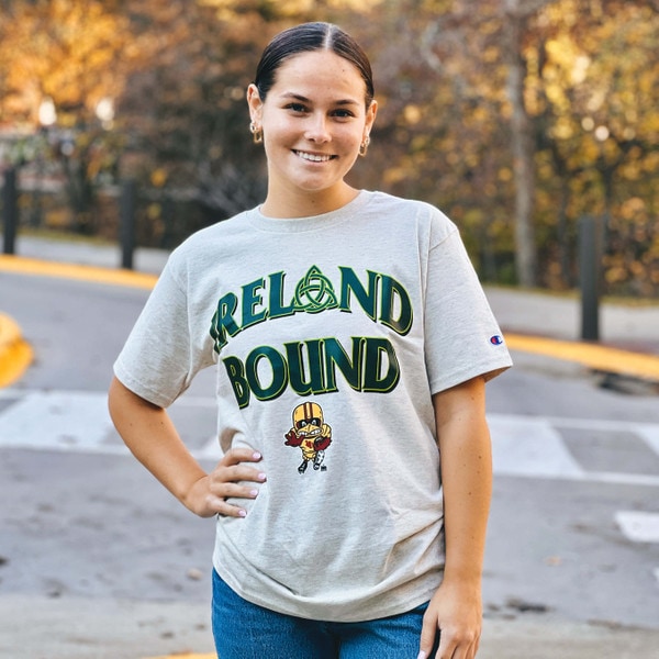 Champion® Ireland Bound Football Cy Oatmeal T-shirt